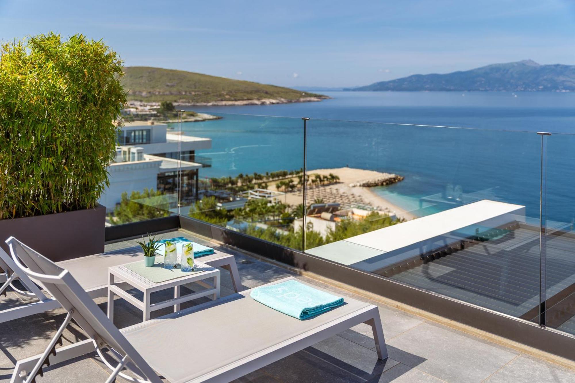 Glow Boutique Hotel & Suites Sarandë 외부 사진
