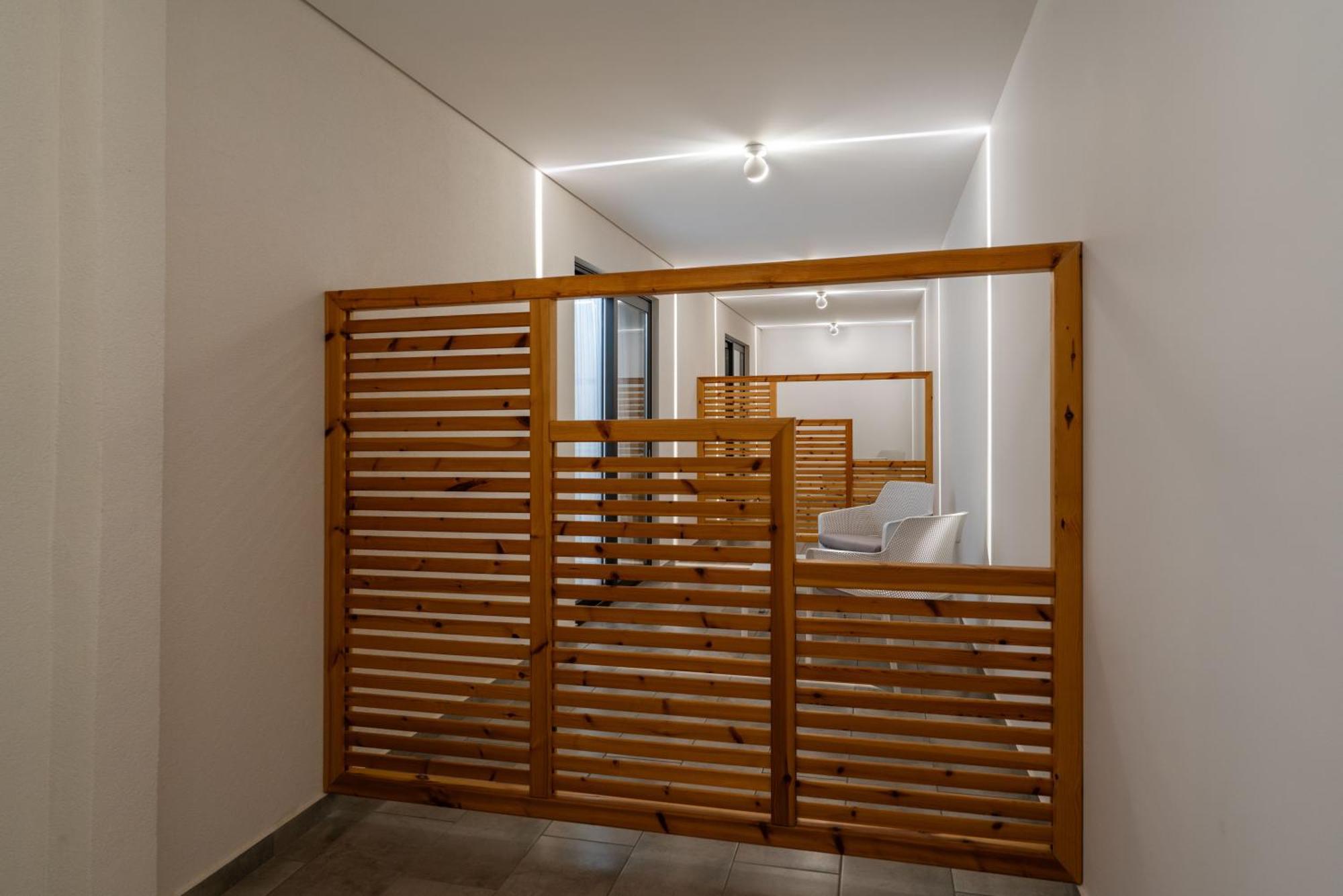 Glow Boutique Hotel & Suites Sarandë 객실 사진