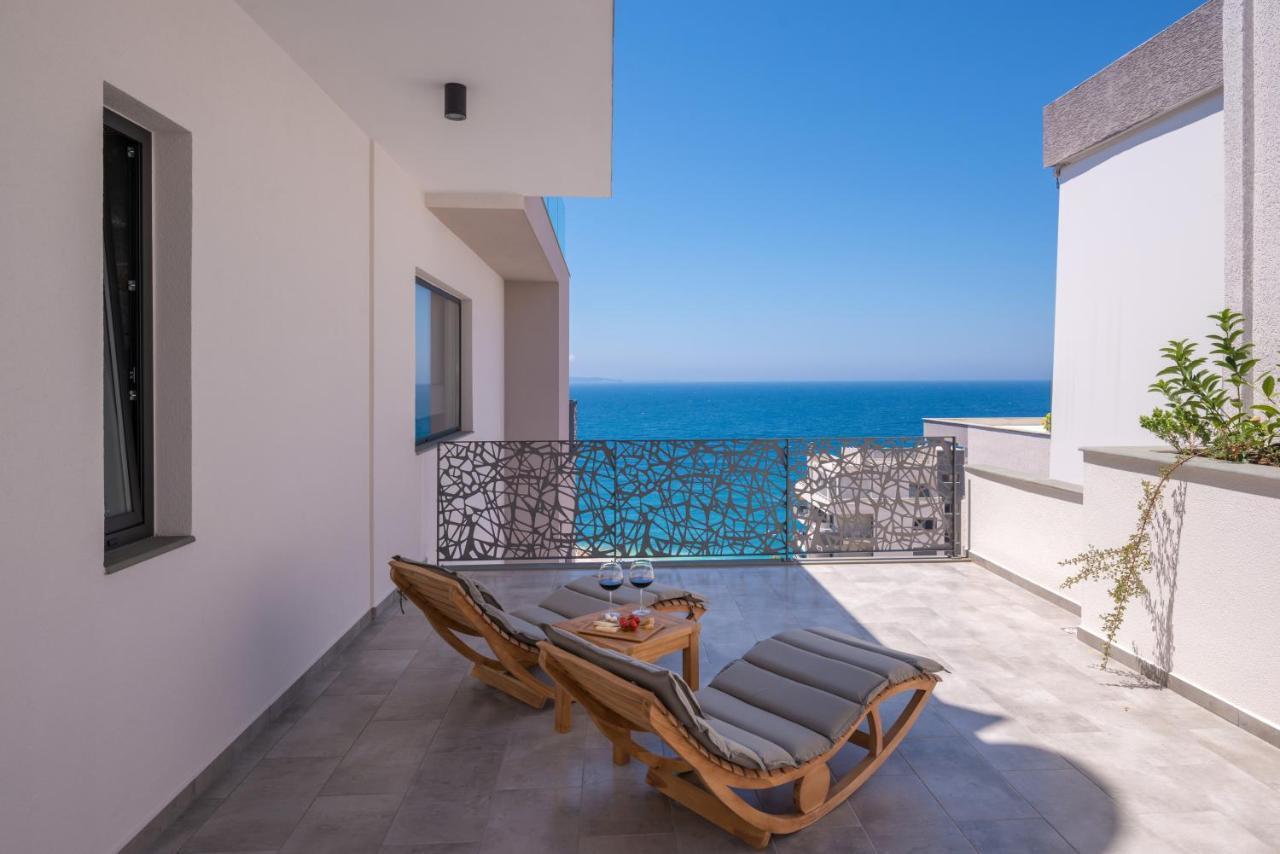 Glow Boutique Hotel & Suites Sarandë 객실 사진